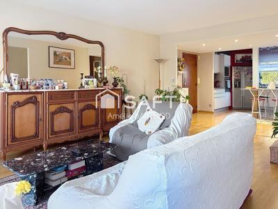 Appartement - 100 m² - 5 pièces