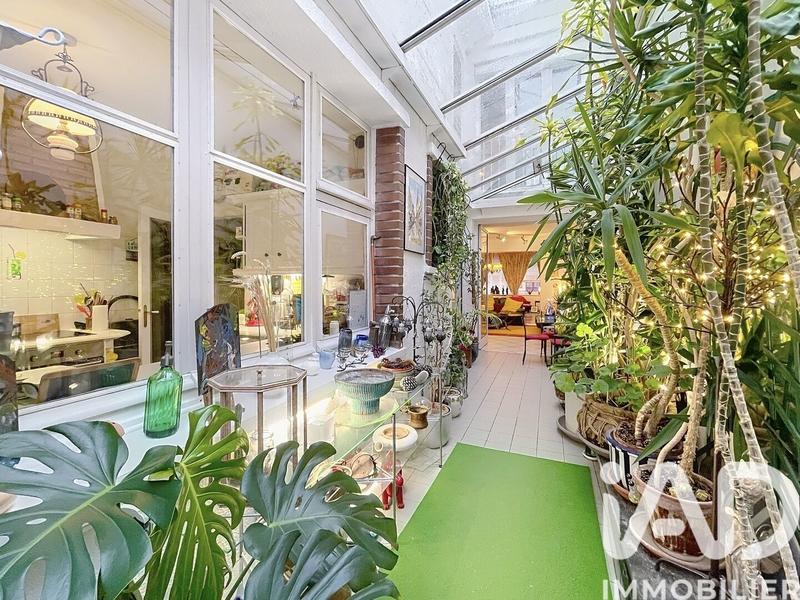 Appartement - 251 m² - 6 pièces