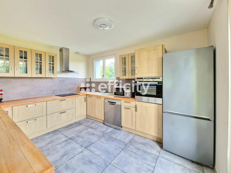 Maison - 137 m² - 6 pièces