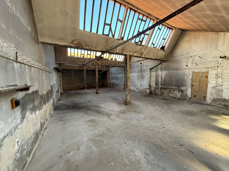Local d'activité / Entrepôt - 132 m² - 1 pièce