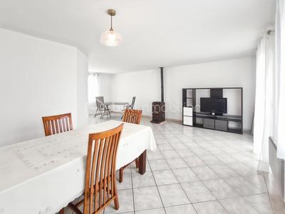 Maison - 105 m² - 5 pièces