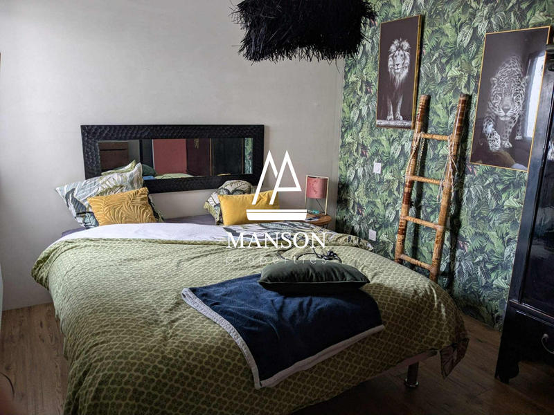 Maison - 94 m² - 5 pièces