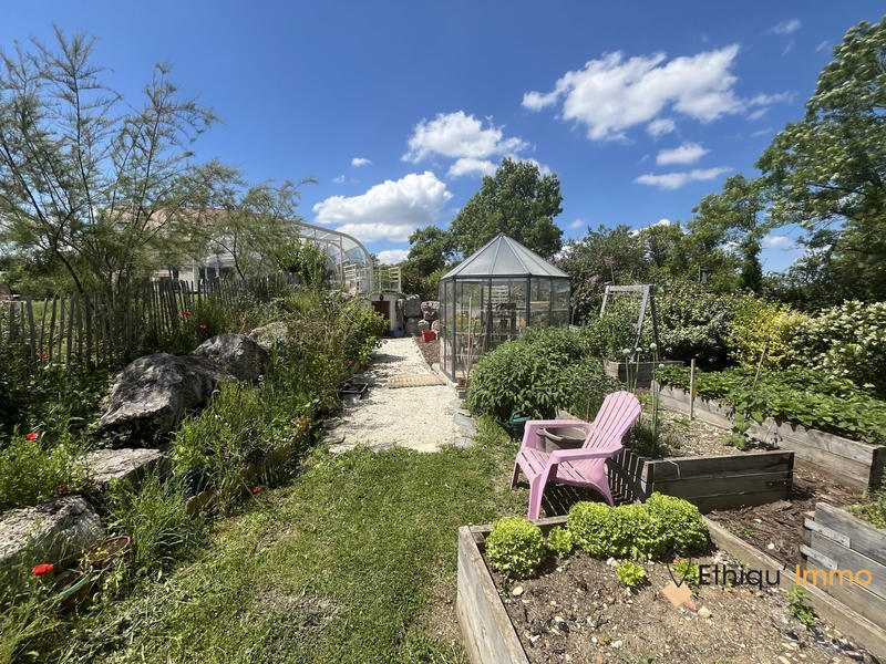 Maison - 316 m² - 8 pièces