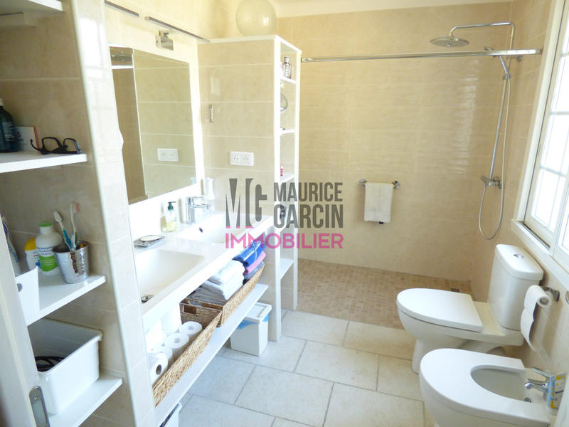 Villa - 168 m² - 4 pièces