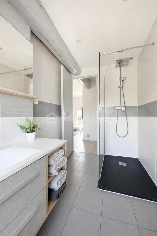 Appartement - 84 m² - 4 pièces