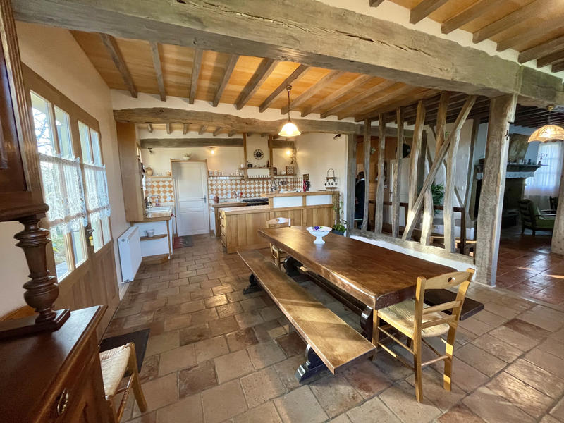 Maison - 278 m² - 9 pièces