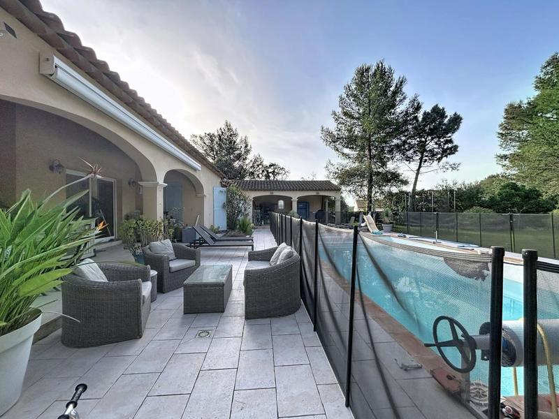 Maison - 168 m² - 5 pièces