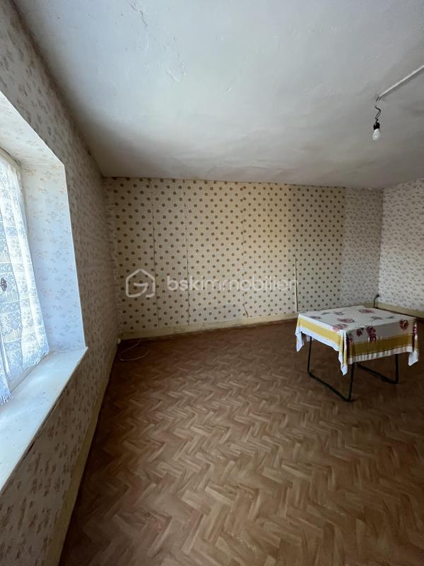 Maison - 185 m² - 8 pièces