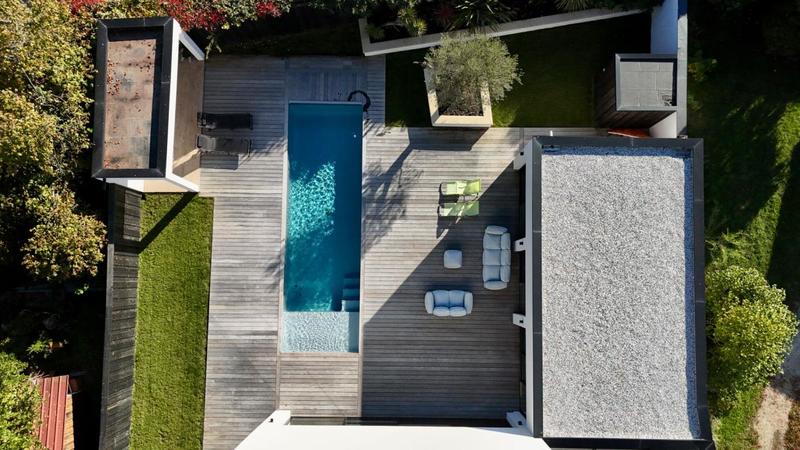 Maison - 200 m² - 7 pièces