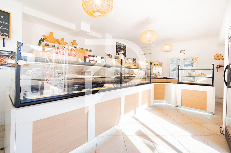 Fonds de commerce - 140 m²