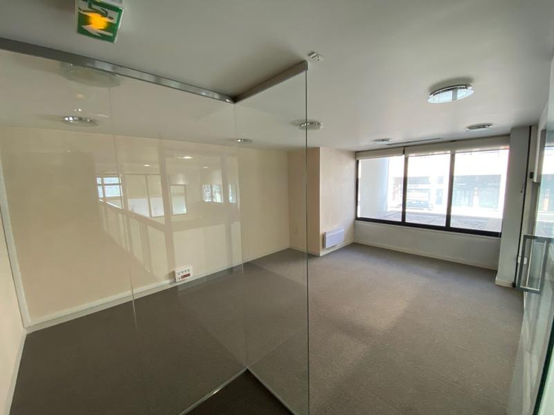 Local commercial - 221 m²