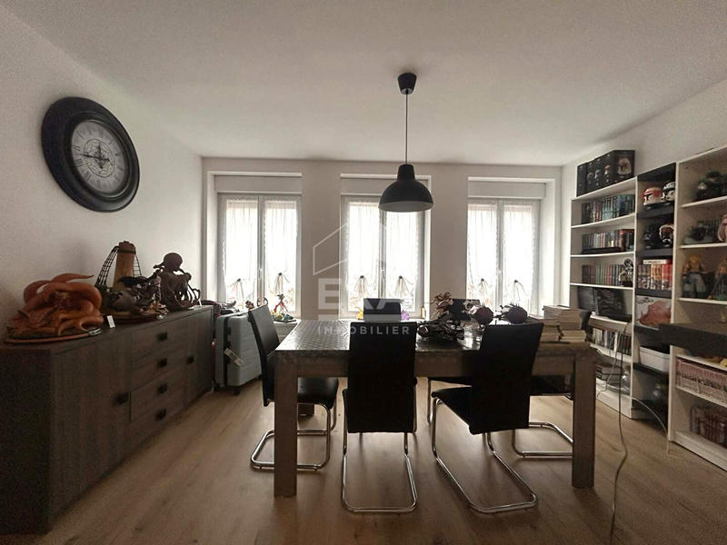 Immeuble - 6 pièces