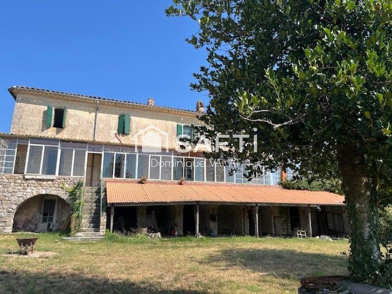 Maison - 282 m² - 10 pièces