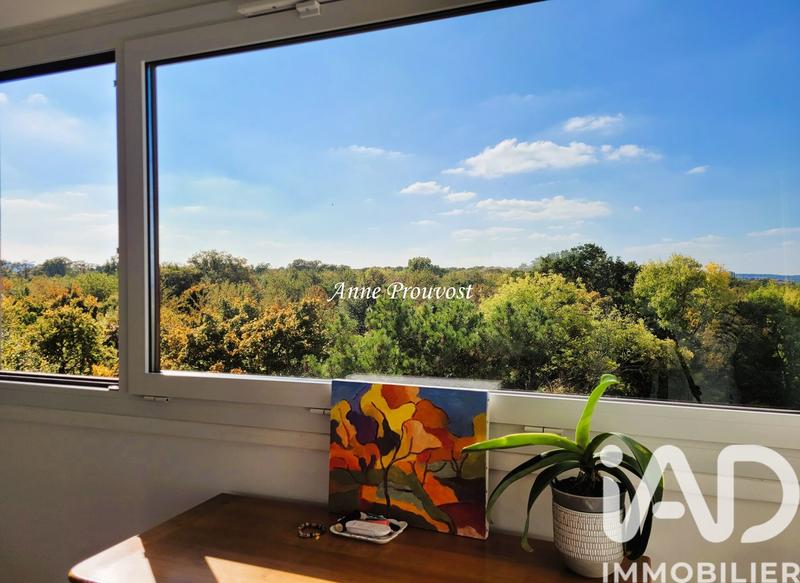 Appartement - 90 m² - 4 pièces