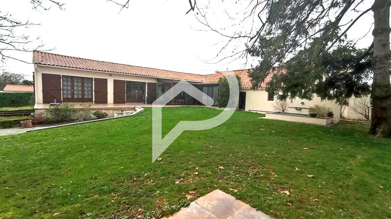 Maison - 153 m² - 6 pièces