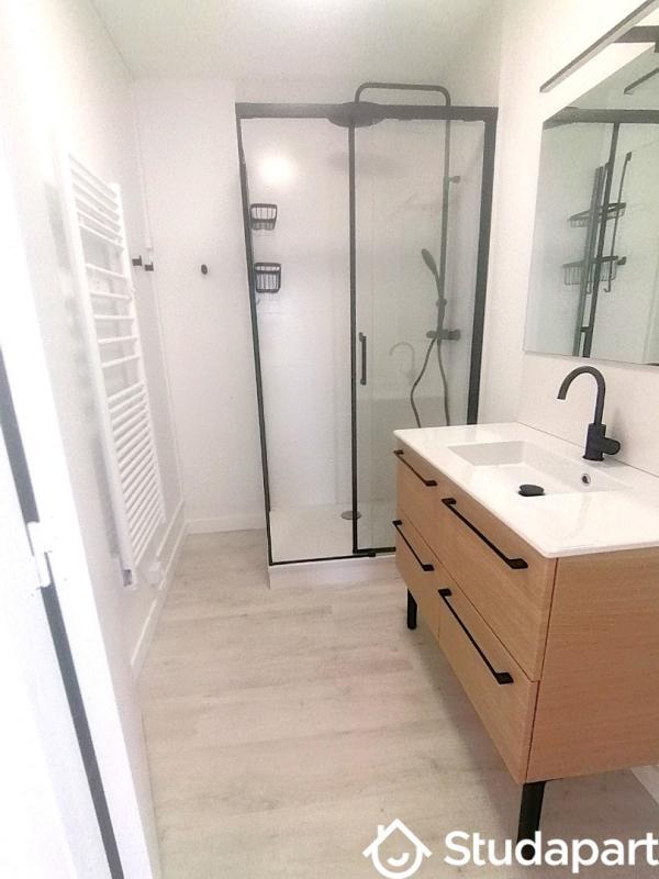 Chambre - 9 m² - 1 pièce