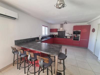 Maison - 94 m² - 5 pièces