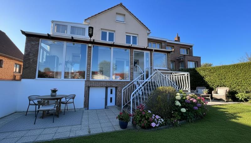 Maison - 200 m² - 7 pièces