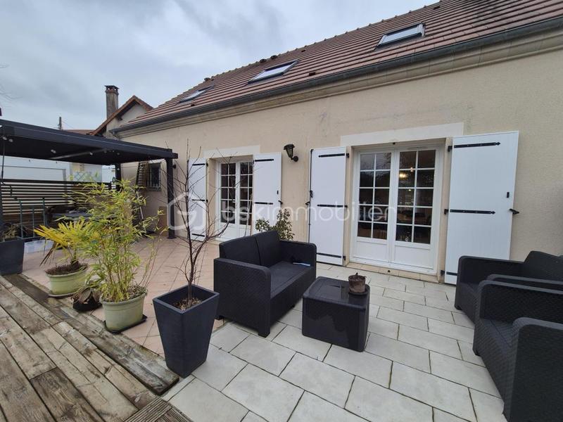 Maison - 112 m² - 5 pièces