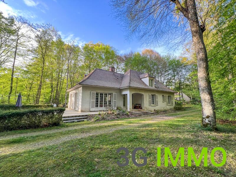 Maison - 170 m² - 7 pièces