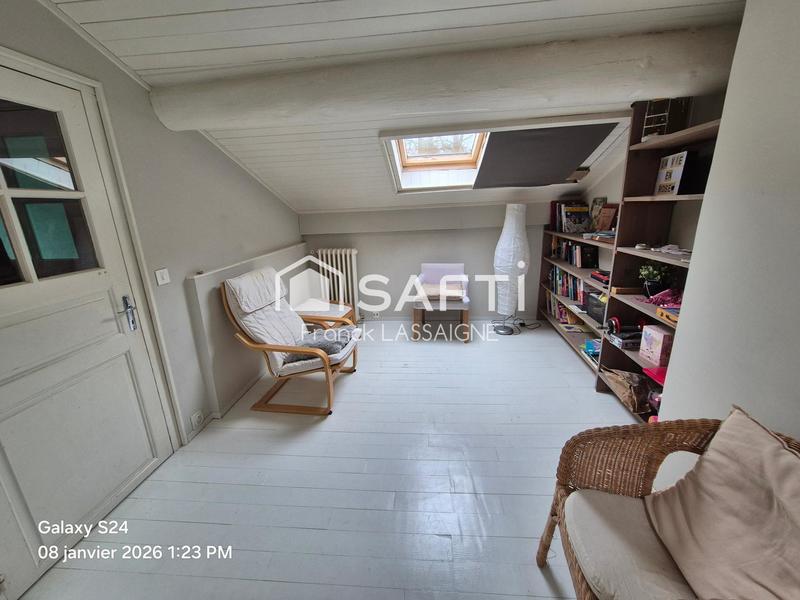 Maison - 237 m² - 7 pièces