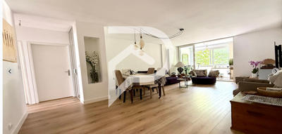 Appartement - 97 m² - 4 pièces