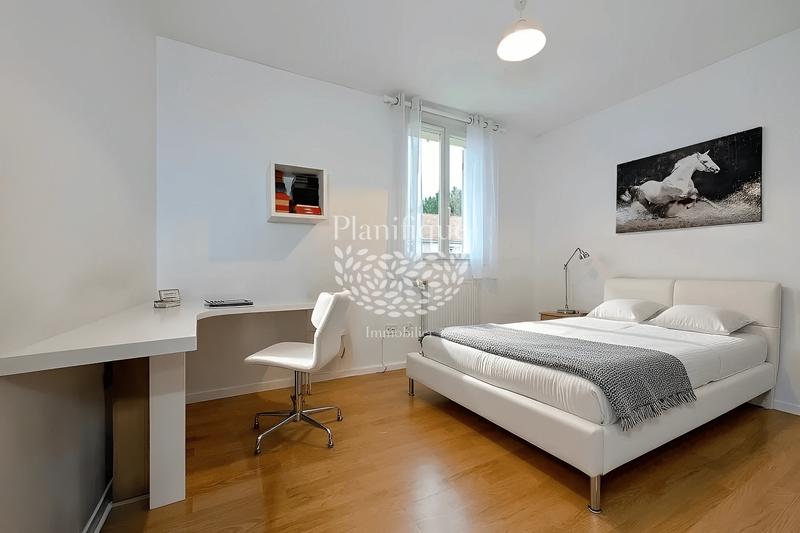 Maison - 96 m² - 5 pièces