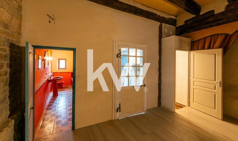 Maison ancienne - 179 m² - 6 pièces