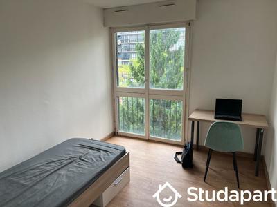 Chambre - 10 m² - 1 pièce