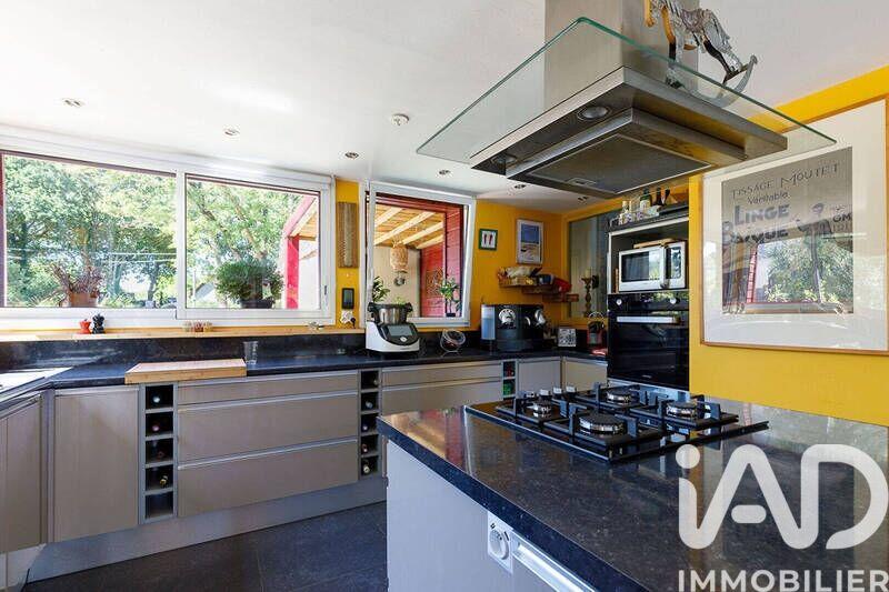 Maison - 193 m² - 6 pièces