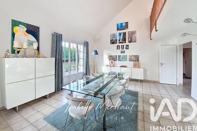 Maison - 195 m² - 8 pièces