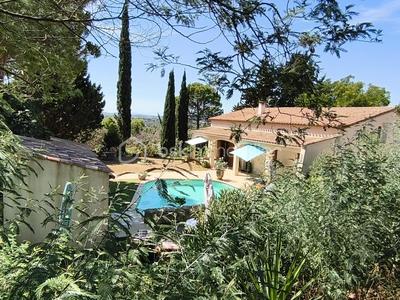 Propriété - 150 m² - 5 pièces