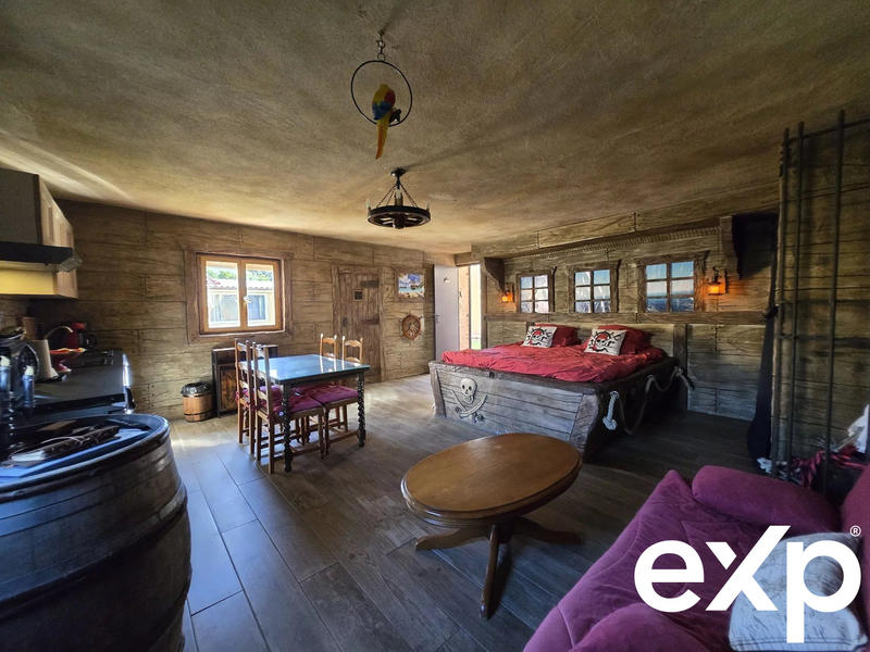 Mas - 536 m² - 16 pièces