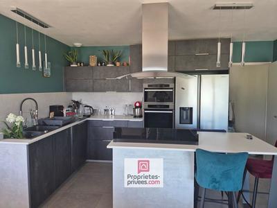 Maison - 102 m² - 4 pièces