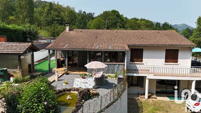 Maison - 95 m² - 6 pièces