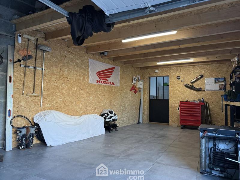 Maison - 140 m² - 5 pièces