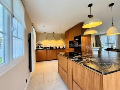 Pavillon - 122 m² - 6 pièces