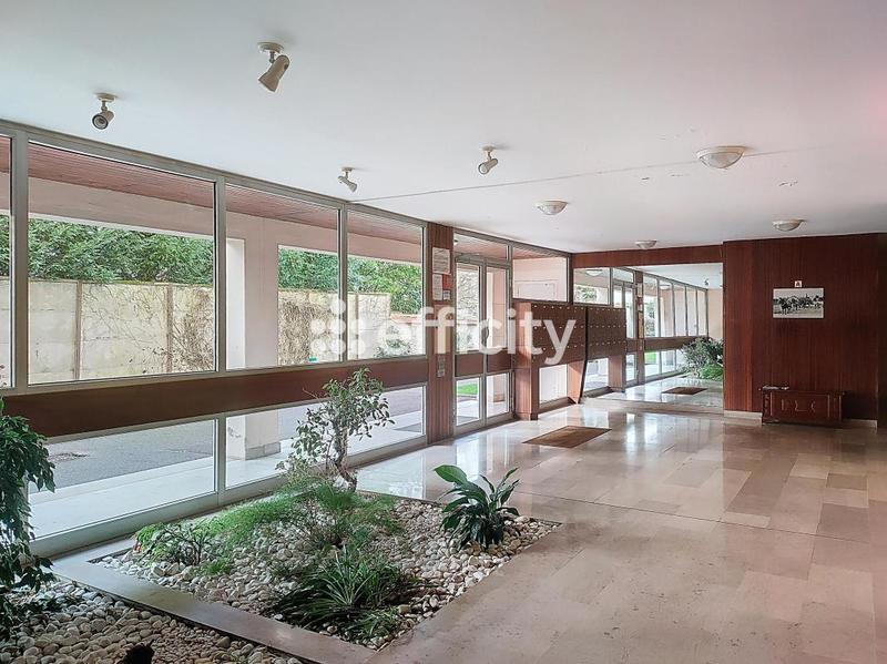 Appartement - 103 m² - 5 pièces