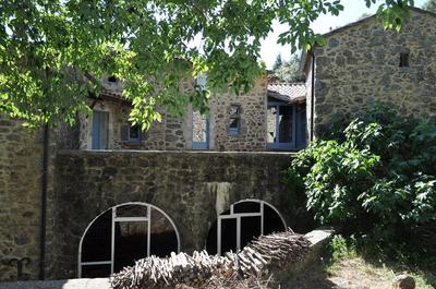 Maison - 249 m² - 11 pièces