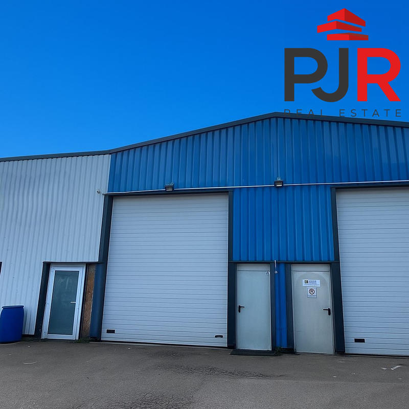 Local d'activités - 432 m²