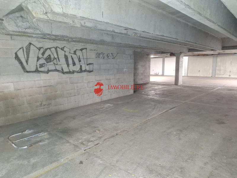 Parking / Garage - 12 m²