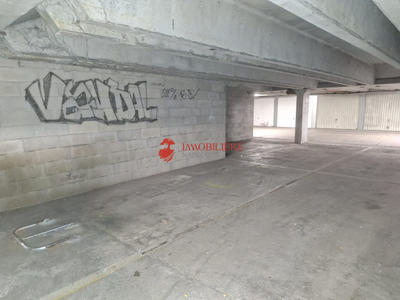 Parking / Garage - 12 m²