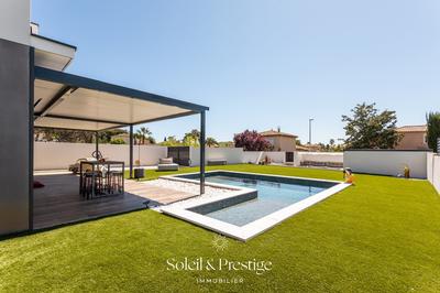 Maison - 180 m² - 4 pièces