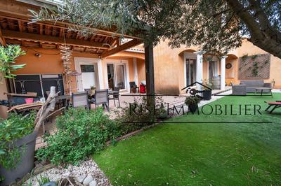 Maison - 147 m² - 6 pièces