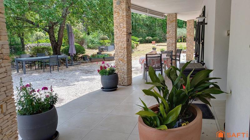 Maison - 195 m² - 8 pièces