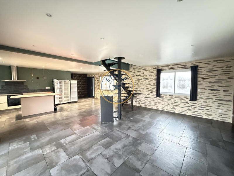 Maison - 131 m² - 5 pièces