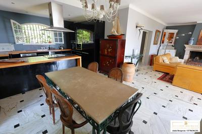 Villa - 154 m² - 5 pièces