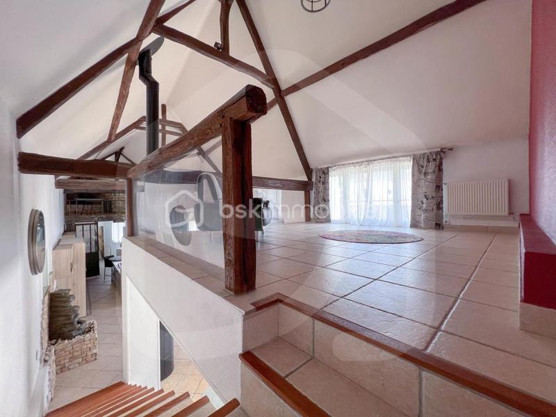 Maison - 280 m² - 8 pièces