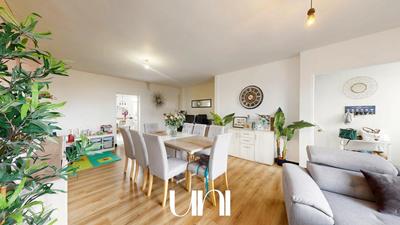 Maison - 98 m² - 3 pièces