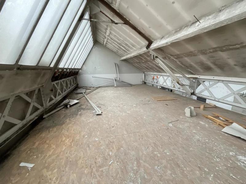 Loft - 237 m² - 2 pièces